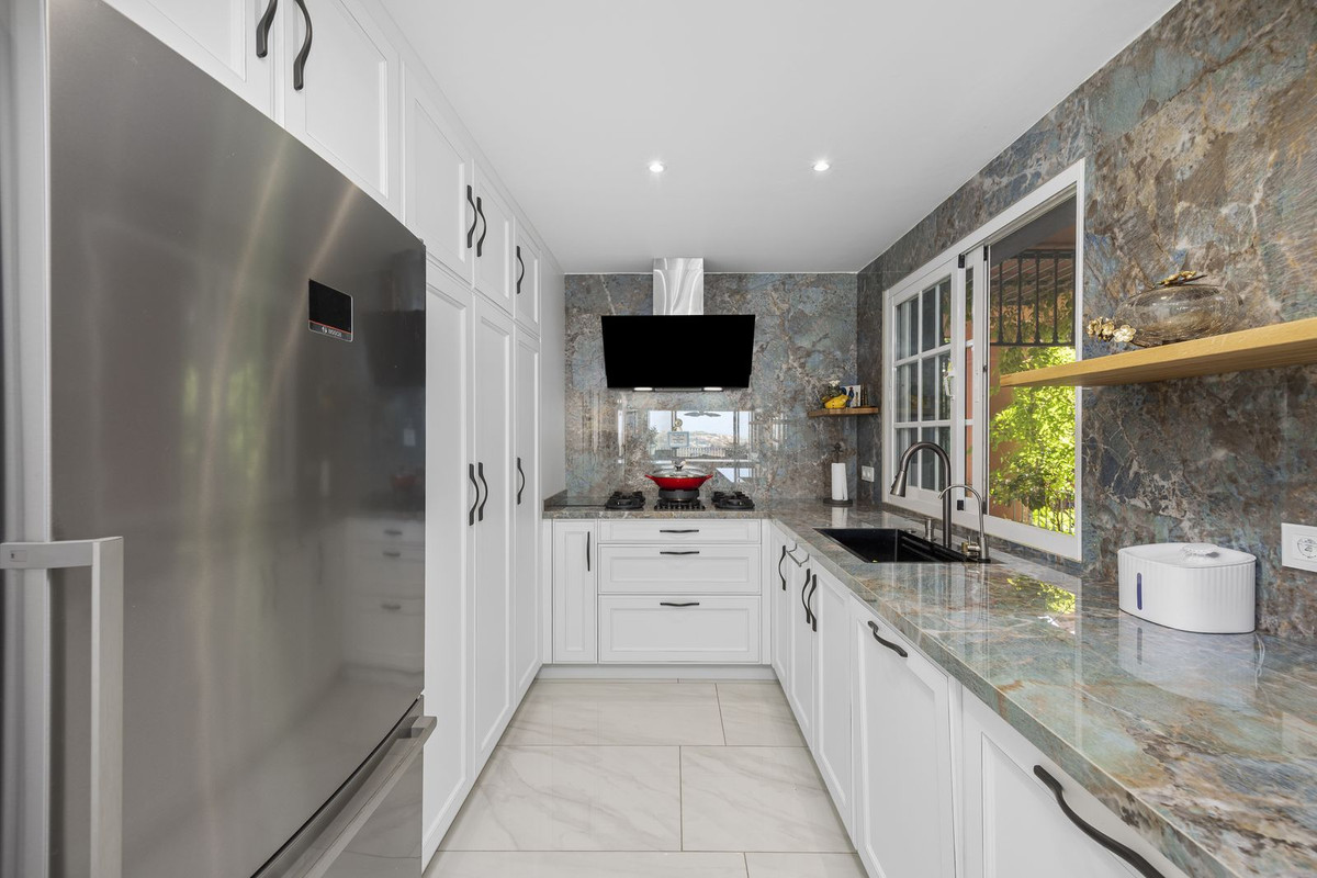 2 Bed Apartment for sale in Monte Halcones Costa Del Sol, Málaga, Spain