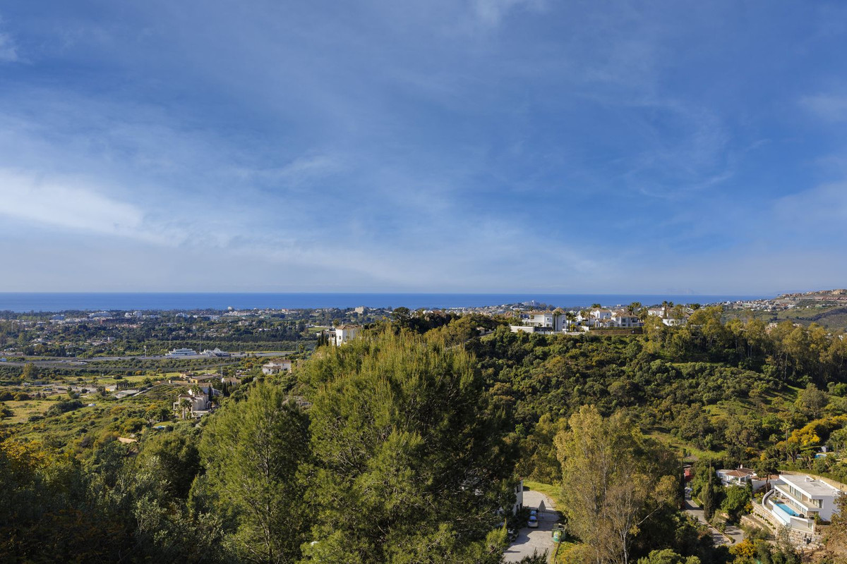 2 Bed Apartment for sale in Monte Halcones Costa Del Sol, Málaga, Spain