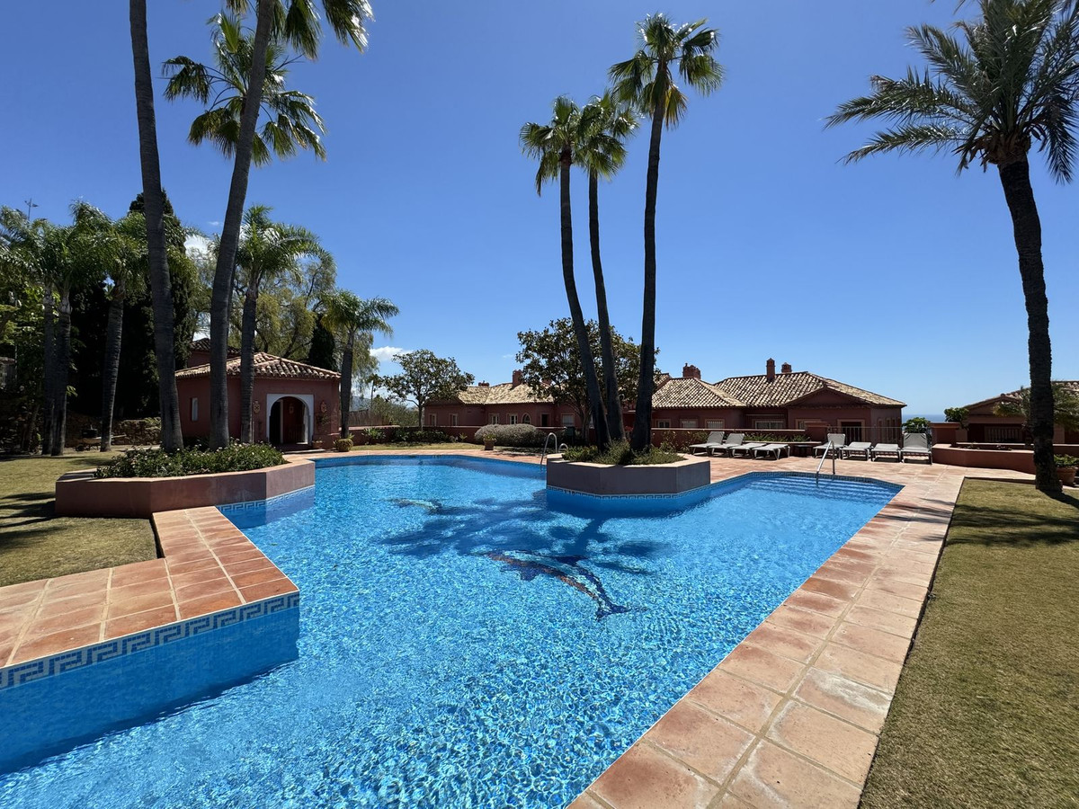 2 Bed Apartment for sale in Monte Halcones Costa Del Sol, Málaga, Spain