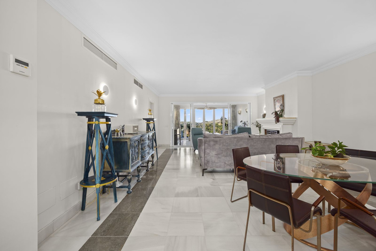 2 Bed Apartment for sale in Monte Halcones Costa Del Sol, Málaga, Spain