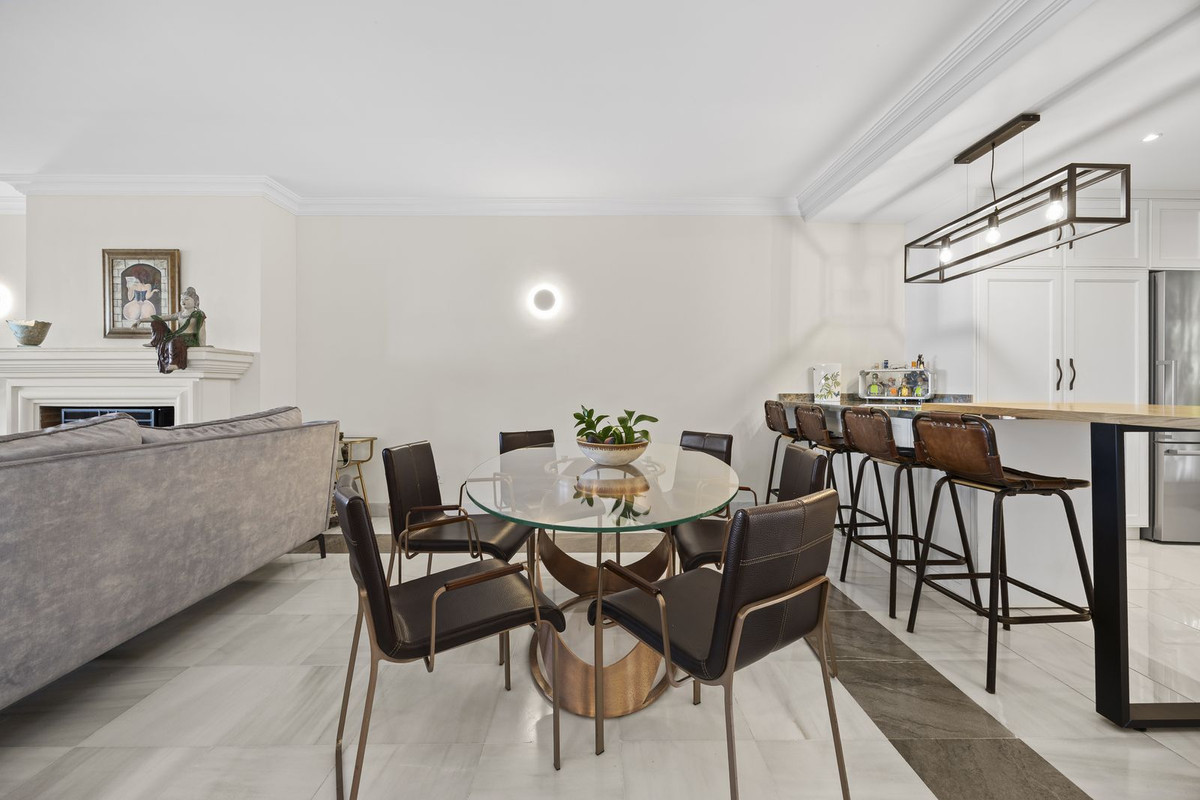 2 Bed Apartment for sale in Monte Halcones Costa Del Sol, Málaga, Spain