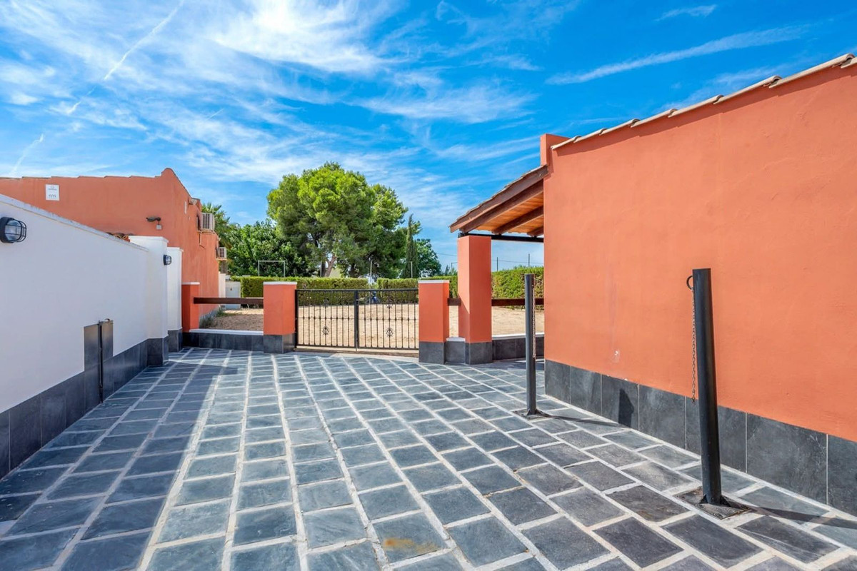 Se vende Finca - Cortijo de 6 dormitorios en Costa Blanca, Alicante, España