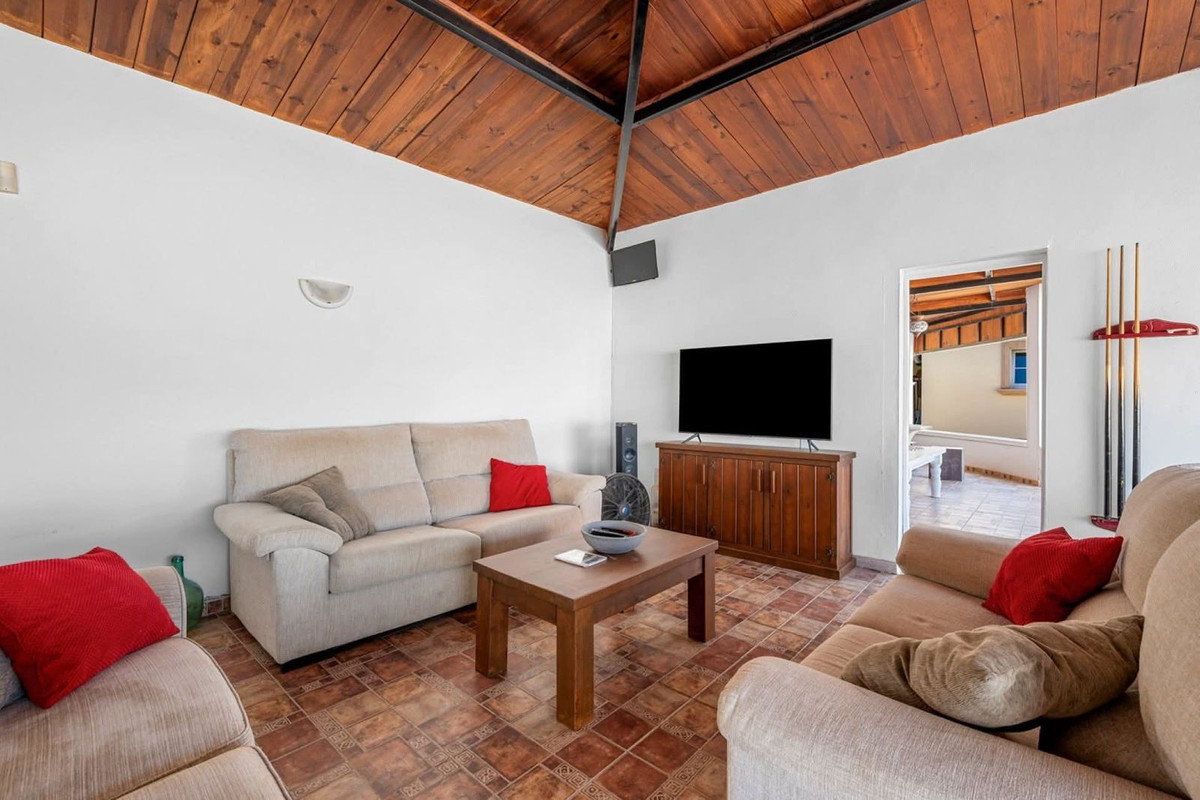 Se vende Finca - Cortijo de 6 dormitorios en Costa Blanca, Alicante, España