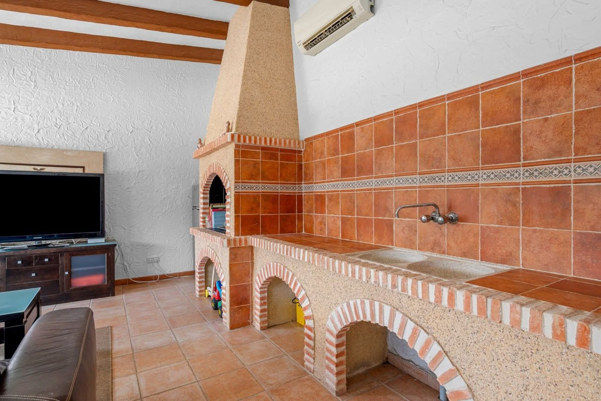 Se vende Finca - Cortijo de 6 dormitorios en Costa Blanca, Alicante, España