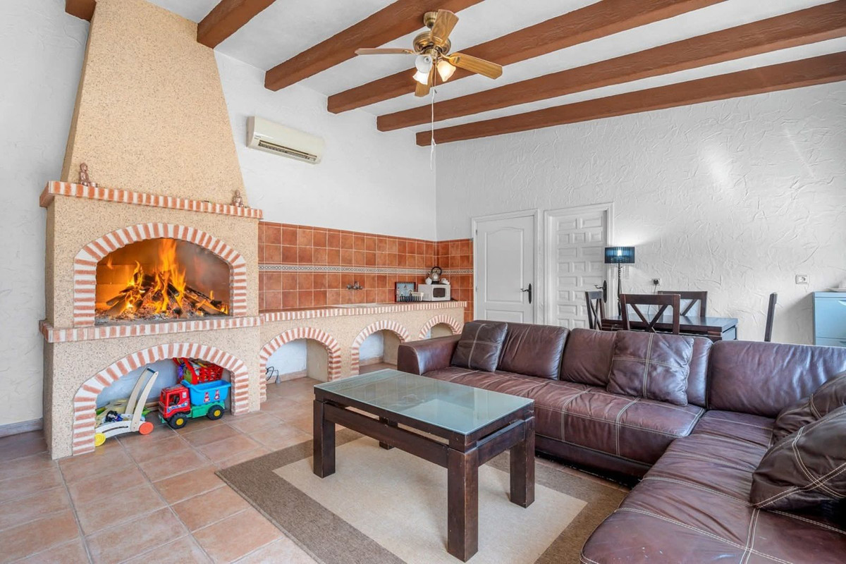 Se vende Finca - Cortijo de 6 dormitorios en Costa Blanca, Alicante, España