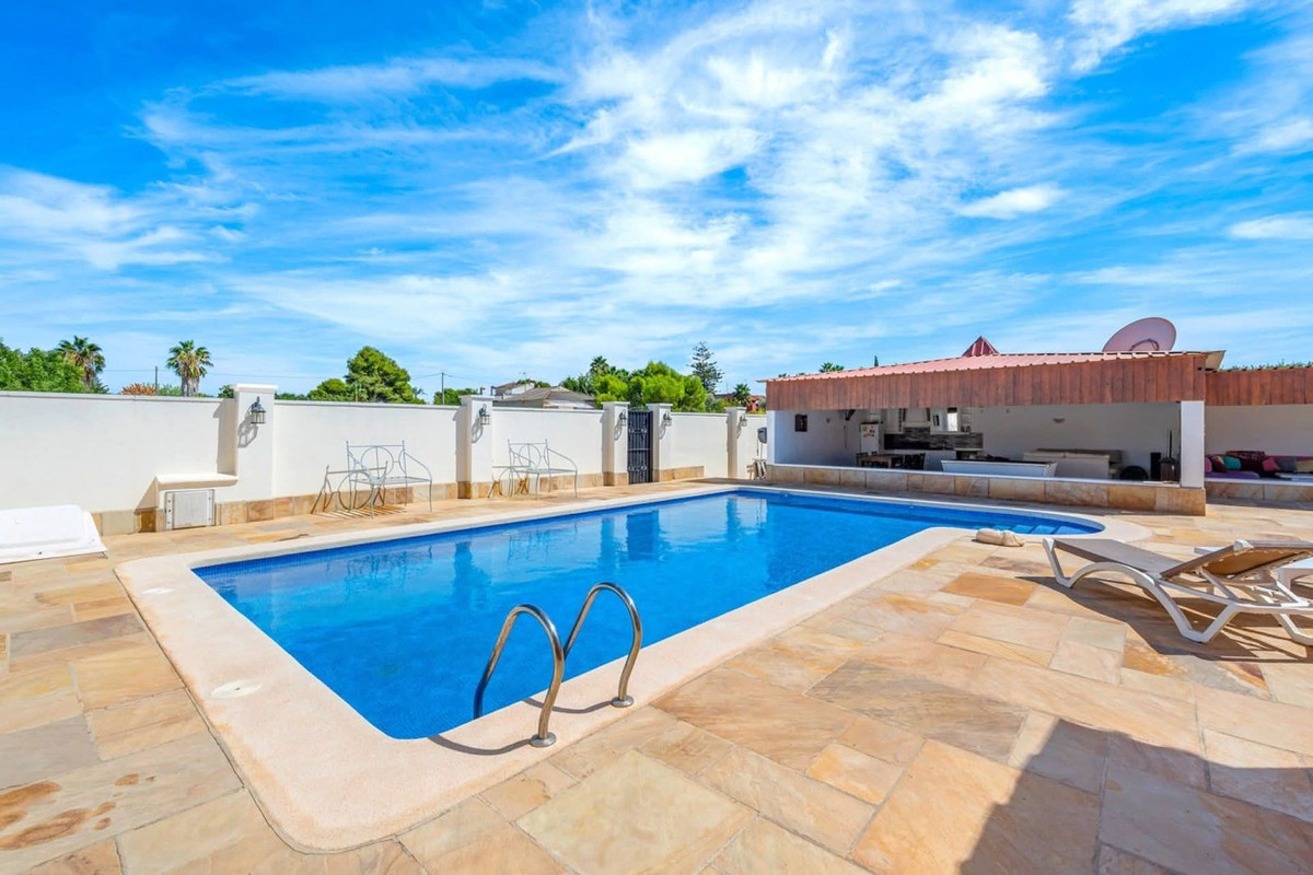 Se vende Finca - Cortijo de 6 dormitorios en Costa Blanca, Alicante, España