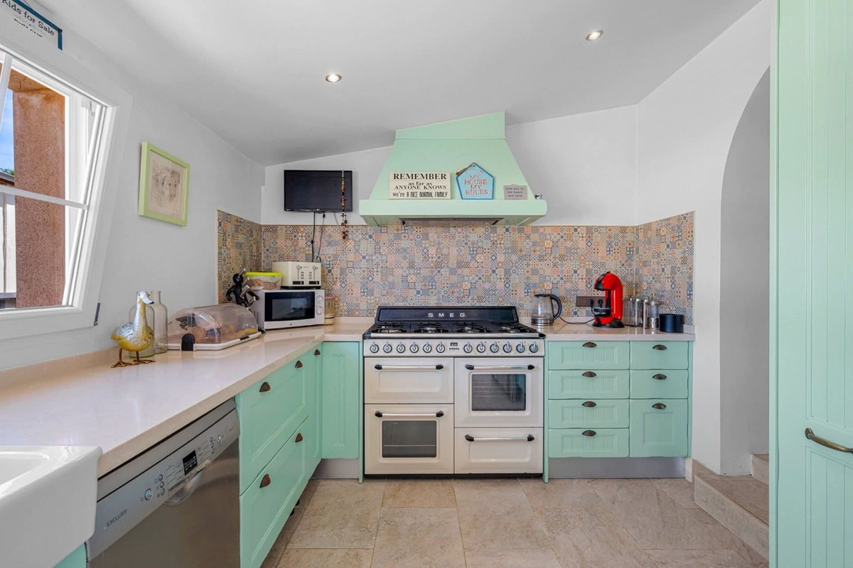 Se vende Finca - Cortijo de 6 dormitorios en Costa Blanca, Alicante, España