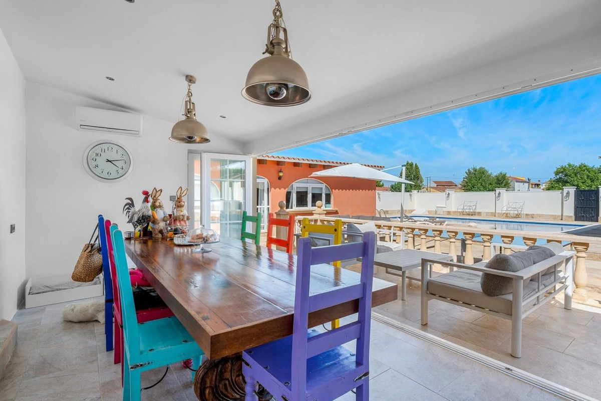 Se vende Finca - Cortijo de 6 dormitorios en Costa Blanca, Alicante, España