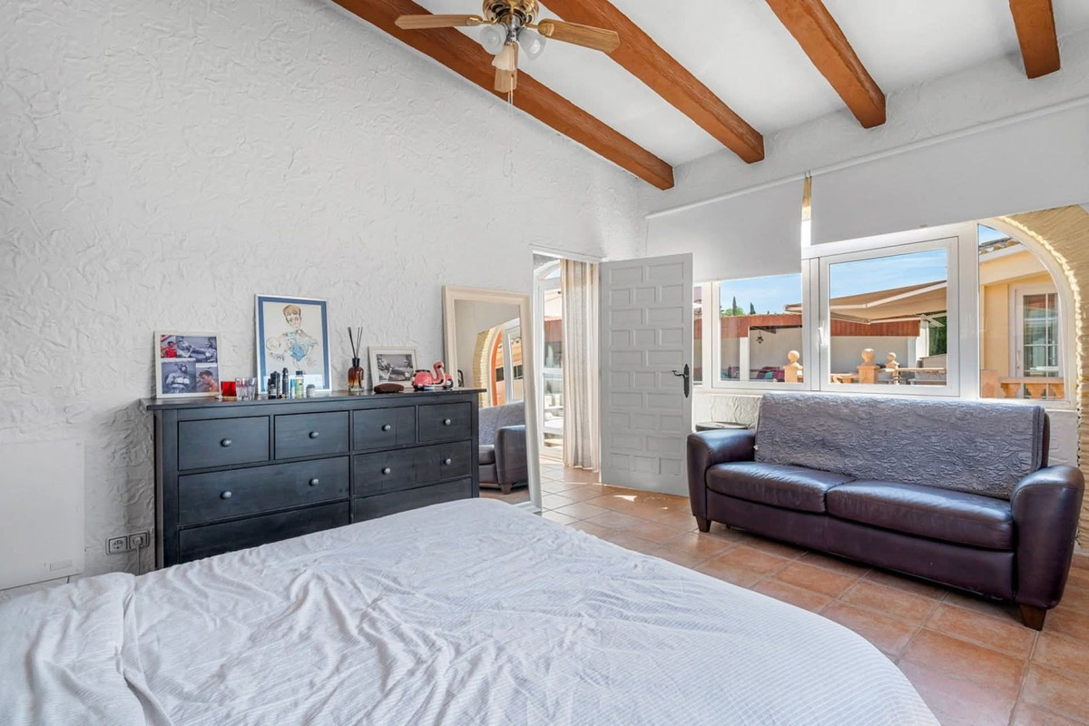 Se vende Finca - Cortijo de 6 dormitorios en Costa Blanca, Alicante, España