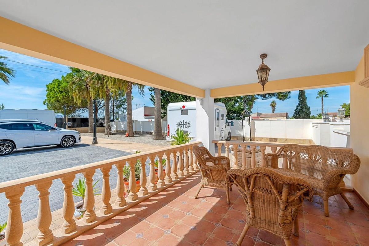 Se vende Finca - Cortijo de 6 dormitorios en Costa Blanca, Alicante, España