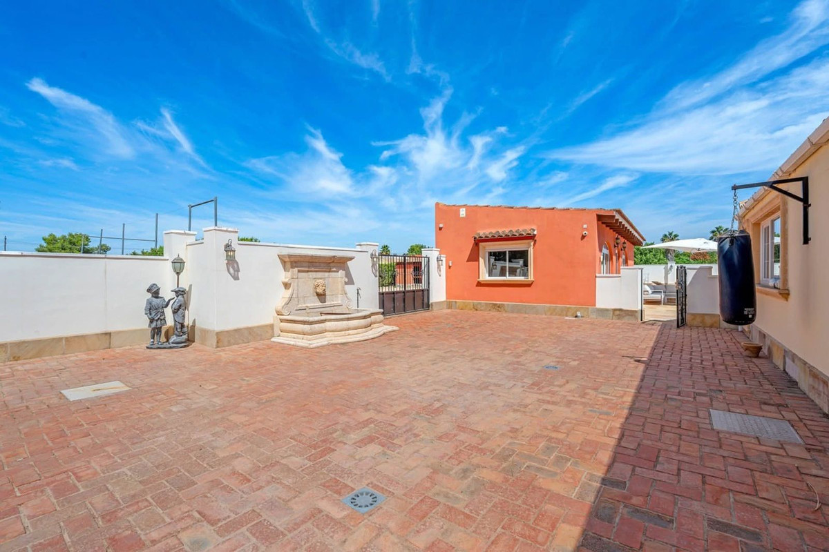 Se vende Finca - Cortijo de 6 dormitorios en Costa Blanca, Alicante, España