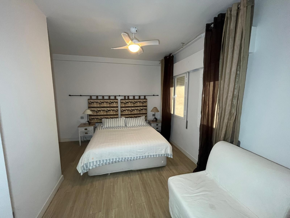 2 Bed Apartment for sale in Estepona Costa Del Sol, Málaga, Spain