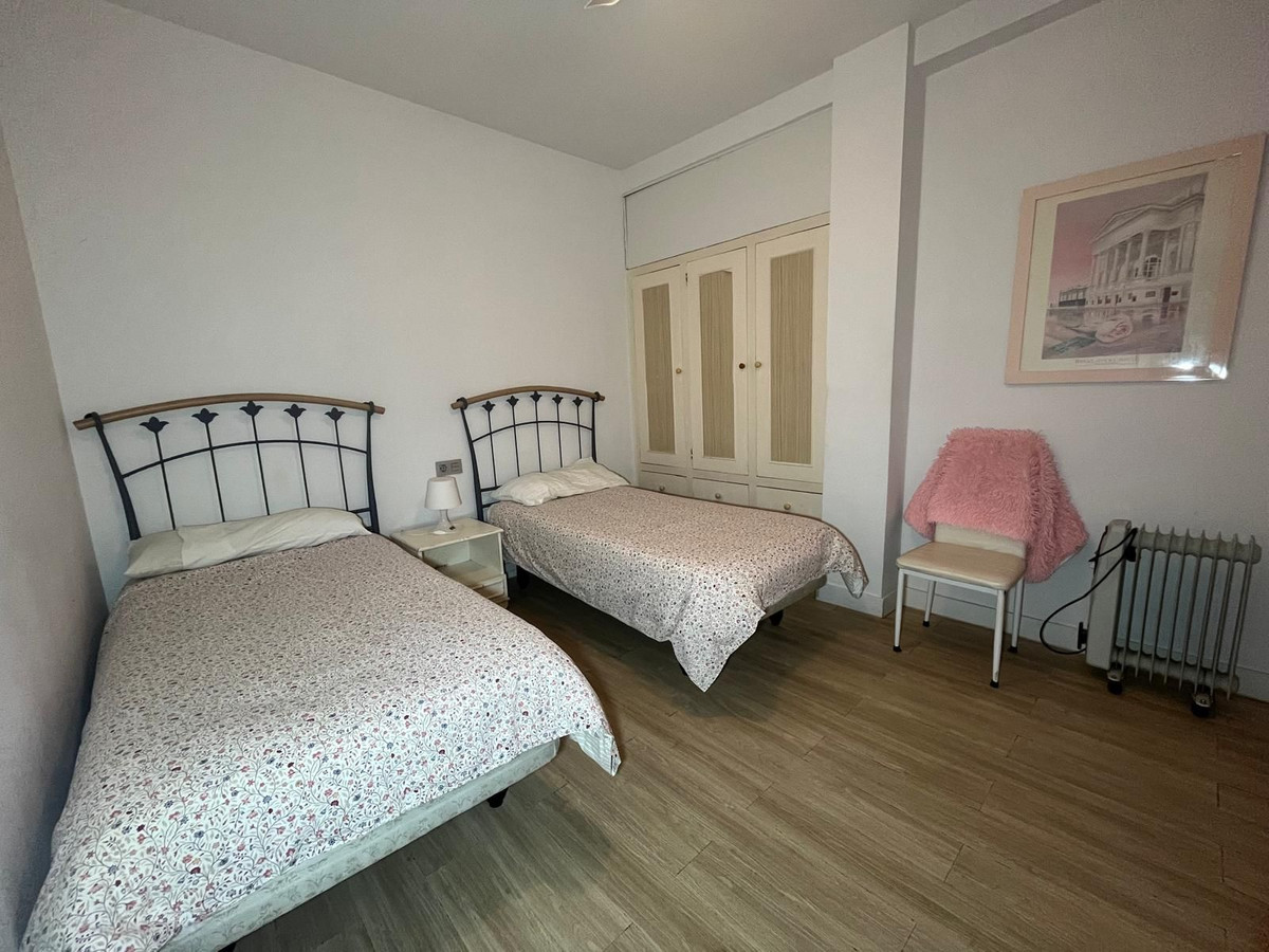 2 Bed Apartment for sale in Estepona Costa Del Sol, Málaga, Spain