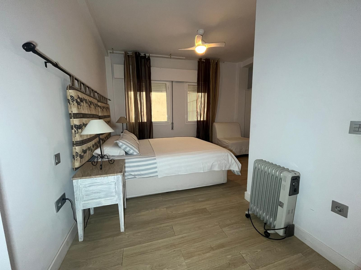 2 Bed Apartment for sale in Estepona Costa Del Sol, Málaga, Spain
