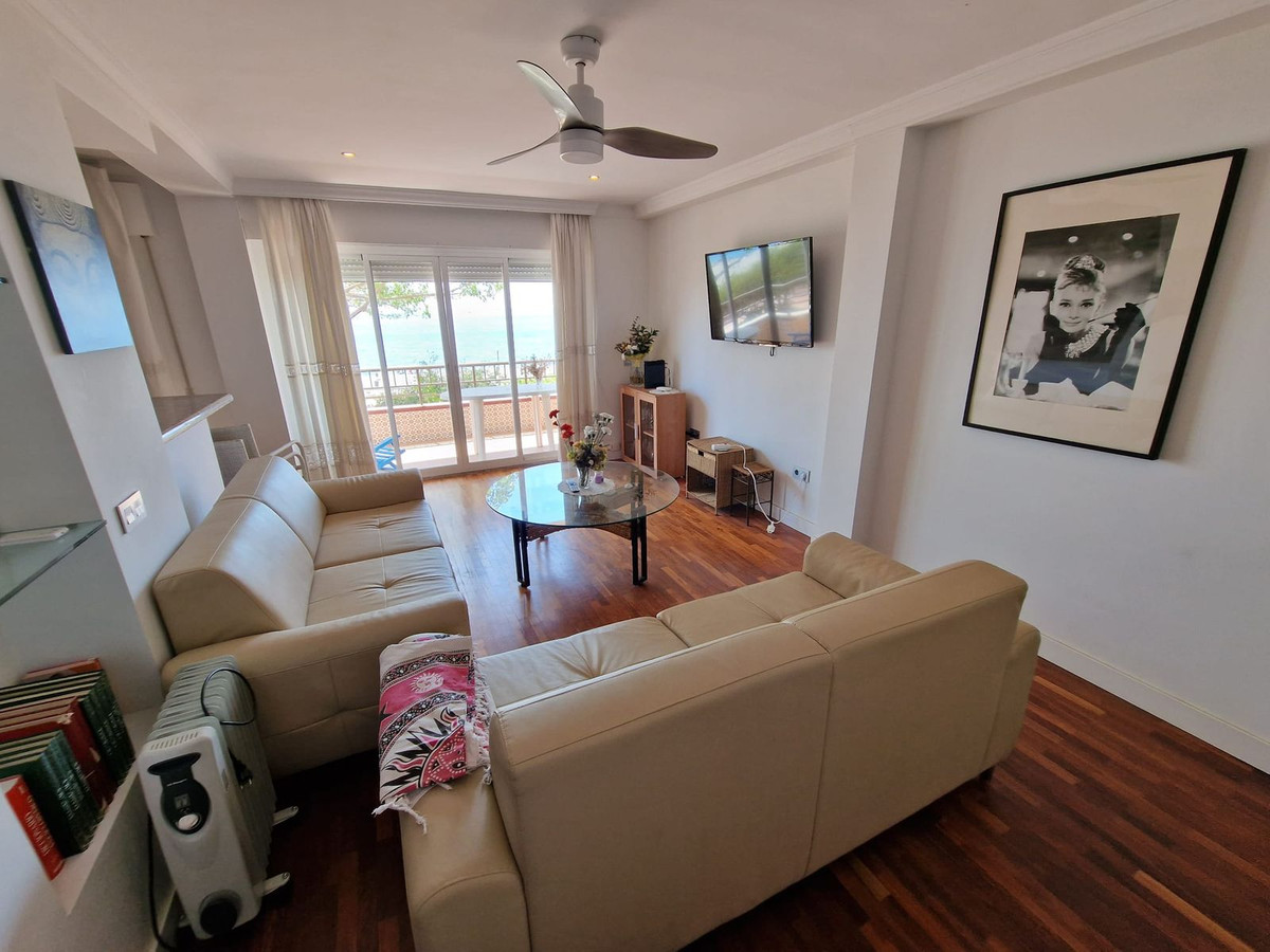2 Bed Apartment for sale in Estepona Costa Del Sol, Málaga, Spain