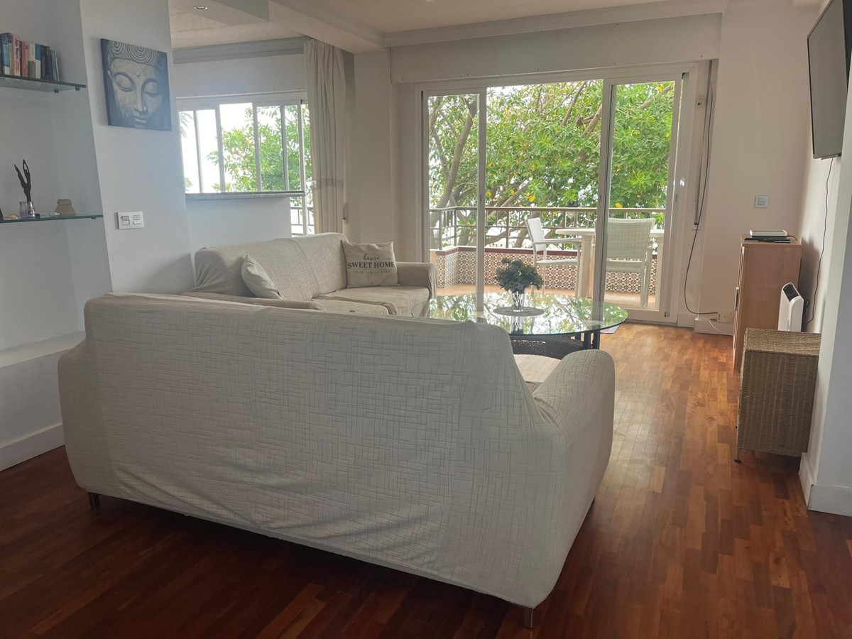2 Bed Apartment for sale in Estepona Costa Del Sol, Málaga, Spain