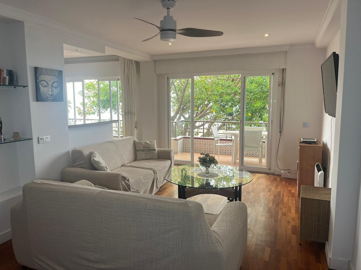 2 Bed Apartment for sale in Estepona Costa Del Sol, Málaga, Spain