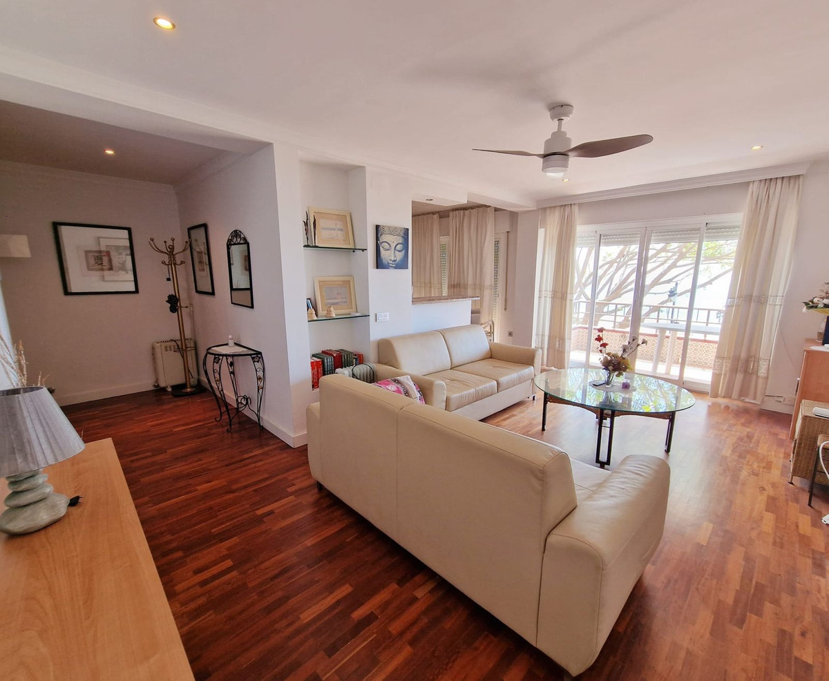 2 Bed Apartment for sale in Estepona Costa Del Sol, Málaga, Spain