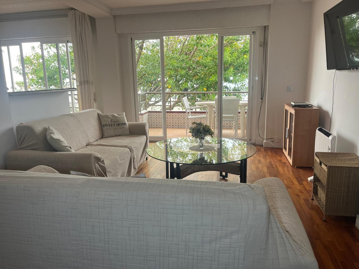 2 Bed Apartment for sale in Estepona Costa Del Sol, Málaga, Spain