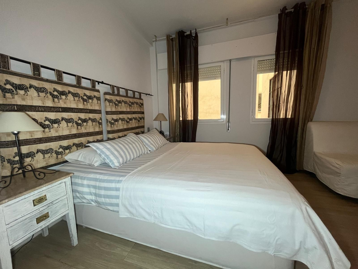 2 Bed Apartment for sale in Estepona Costa Del Sol, Málaga, Spain