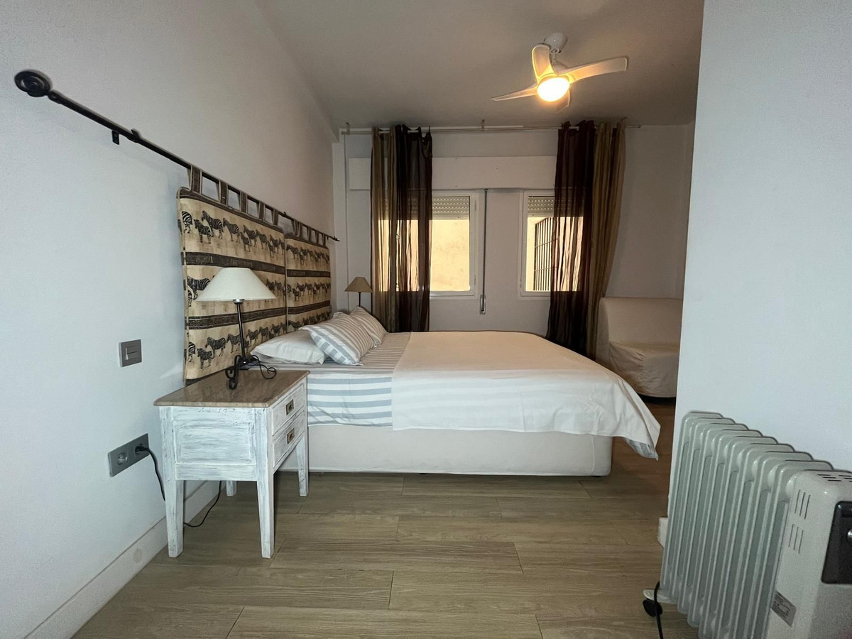 2 Bed Apartment for sale in Estepona Costa Del Sol, Málaga, Spain