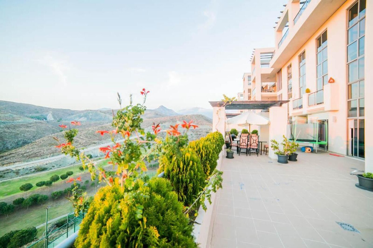 4 Bed Apartment for sale in Benahavís Costa Del Sol, Málaga, Spain