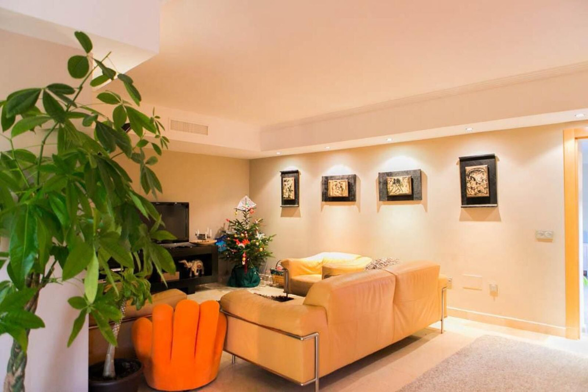 4 Bed Apartment for sale in Benahavís Costa Del Sol, Málaga, Spain