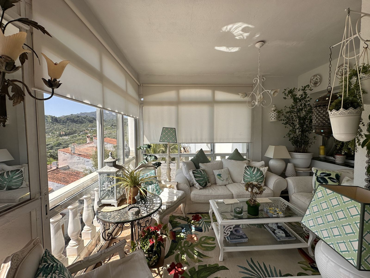 5 Bed Townhouse for sale in Monda Costa Del Sol, Málaga, Spain