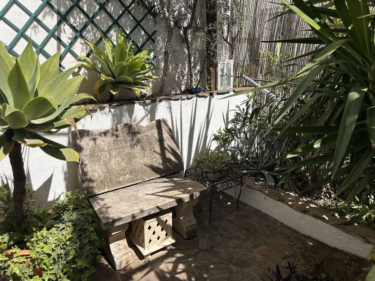 5 Bed Townhouse for sale in Monda Costa Del Sol, Málaga, Spain