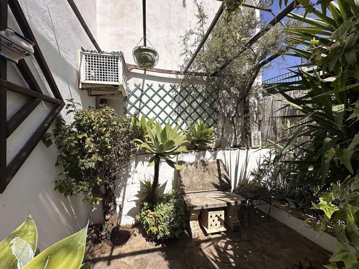 5 Bed Townhouse for sale in Monda Costa Del Sol, Málaga, Spain