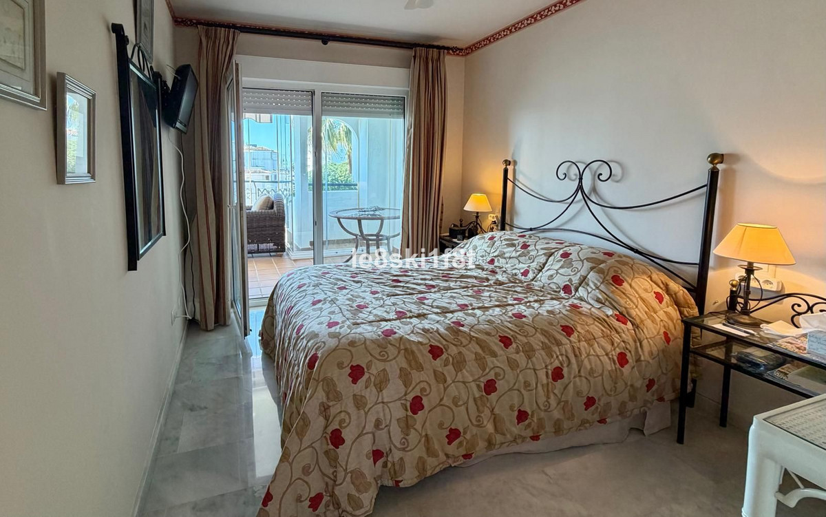 Se vende Apartamento Planta Media de 2 dormitorios en Costa Del Sol, Málaga, España