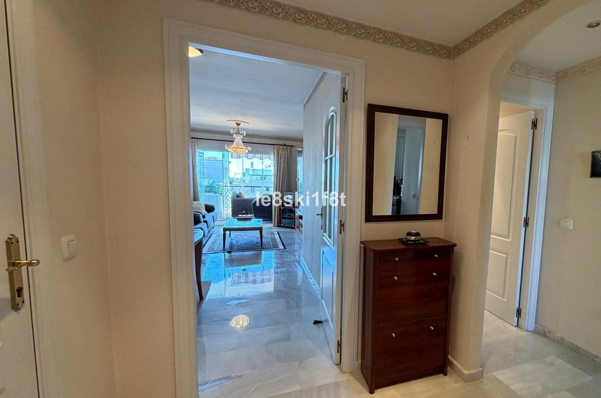 Se vende Apartamento Planta Media de 2 dormitorios en Costa Del Sol, Málaga, España