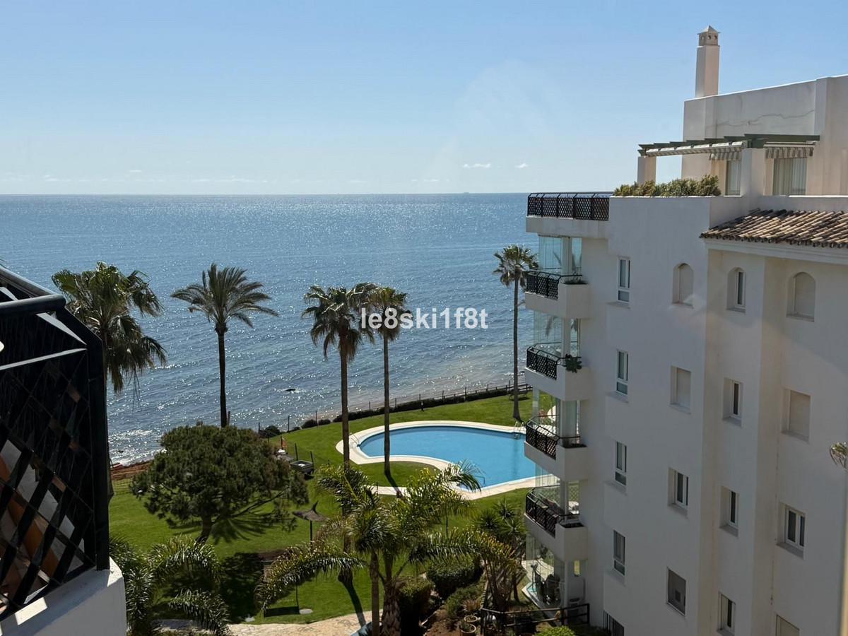 Se vende Apartamento Planta Media de 2 dormitorios en Costa Del Sol, Málaga, España