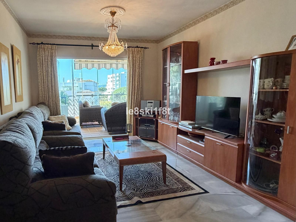 Se vende Apartamento Planta Media de 2 dormitorios en Costa Del Sol, Málaga, España