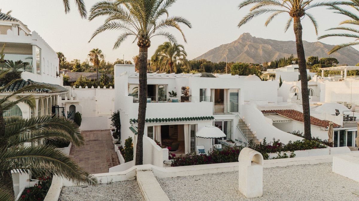 3 Bed Townhouse for sale in The Golden Mile Costa Del Sol, Málaga, Spain