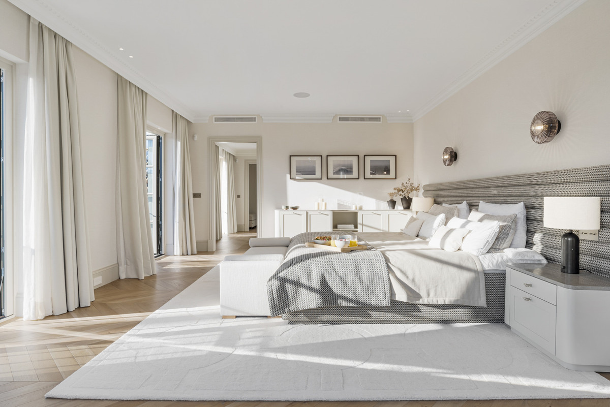 Se vende Villa - Chalet de 5 dormitorios en Costa Del Sol, Málaga, España