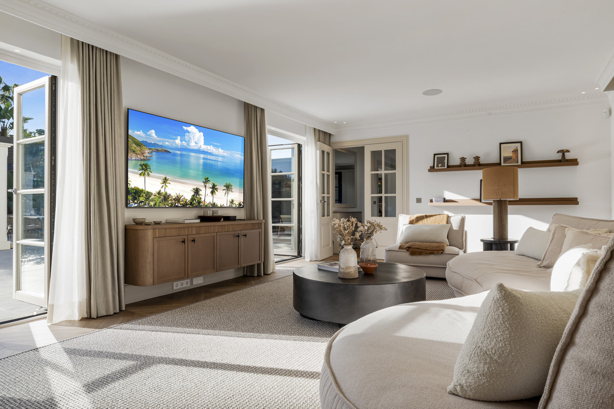 Se vende Villa - Chalet de 5 dormitorios en Costa Del Sol, Málaga, España