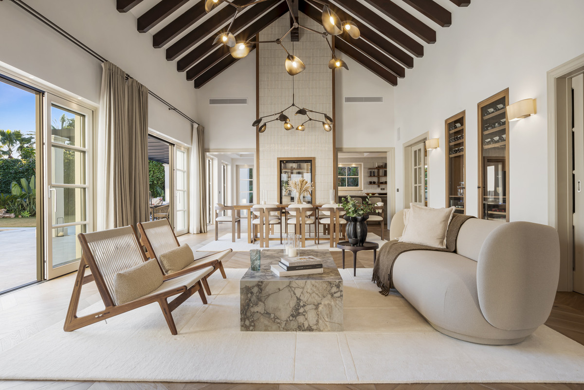 Se vende Villa - Chalet de 5 dormitorios en Costa Del Sol, Málaga, España