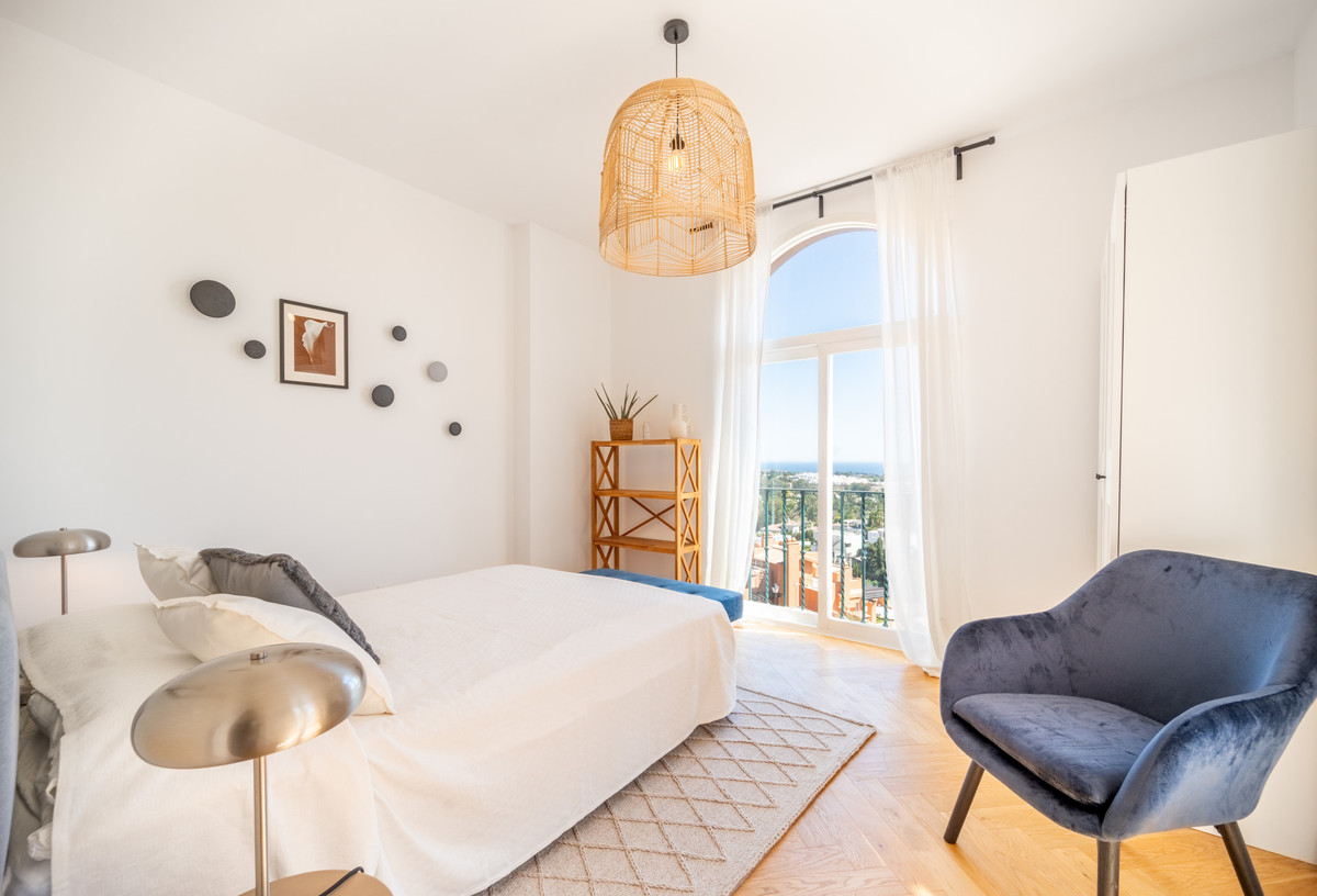3 Bed Apartment for sale in Nueva Andalucía Costa Del Sol, Málaga, Spain