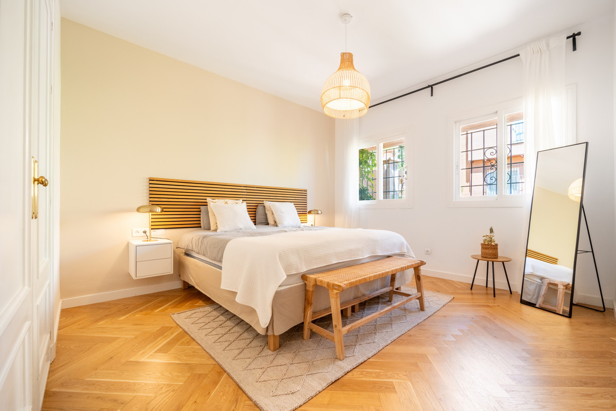 3 Bed Apartment for sale in Nueva Andalucía Costa Del Sol, Málaga, Spain