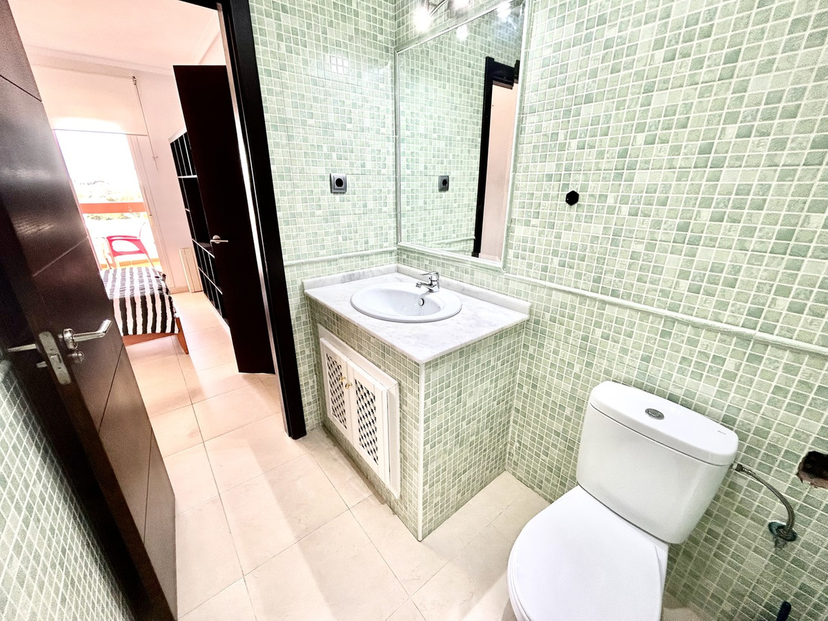 2 Bed Apartment for sale in Villamartin Costa Blanca, Alicante, Spain