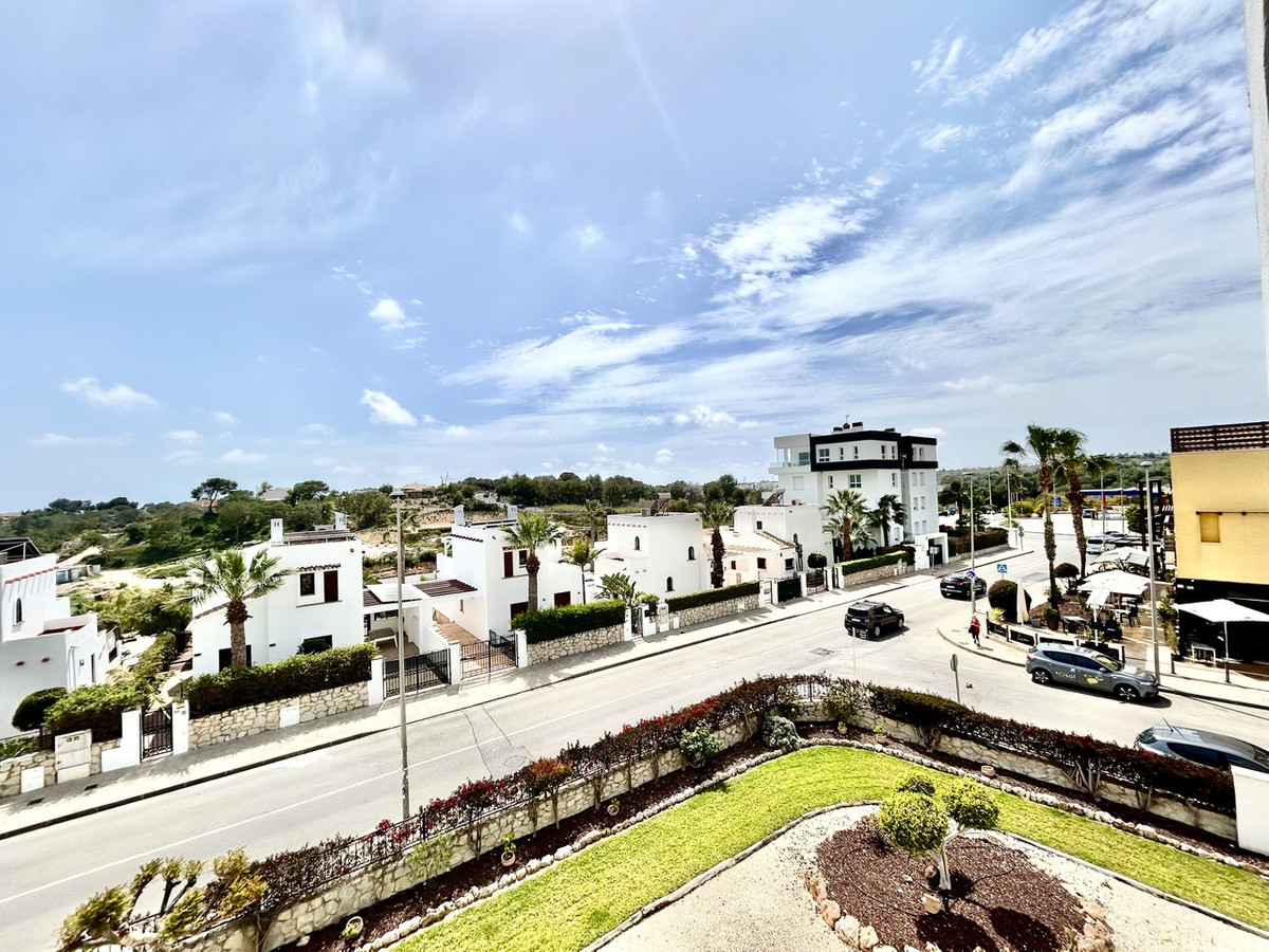 2 Bed Apartment for sale in Villamartin Costa Blanca, Alicante, Spain