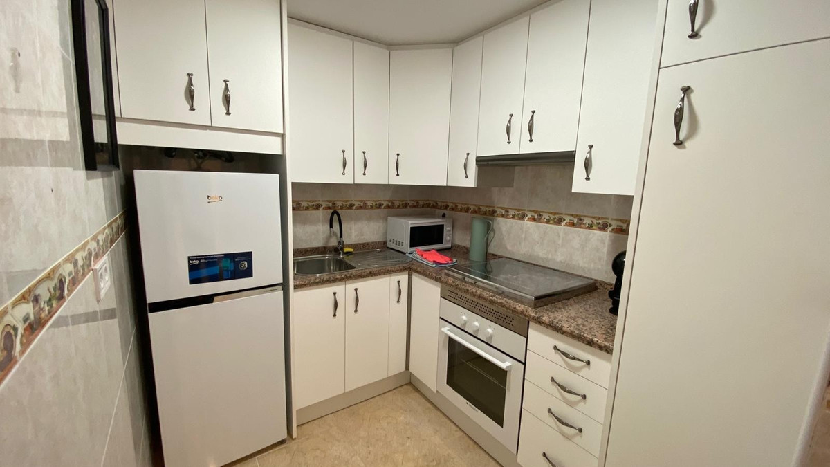 Se vende Apartamento Planta Media de 2 dormitorios en Costa Blanca, Alicante, España
