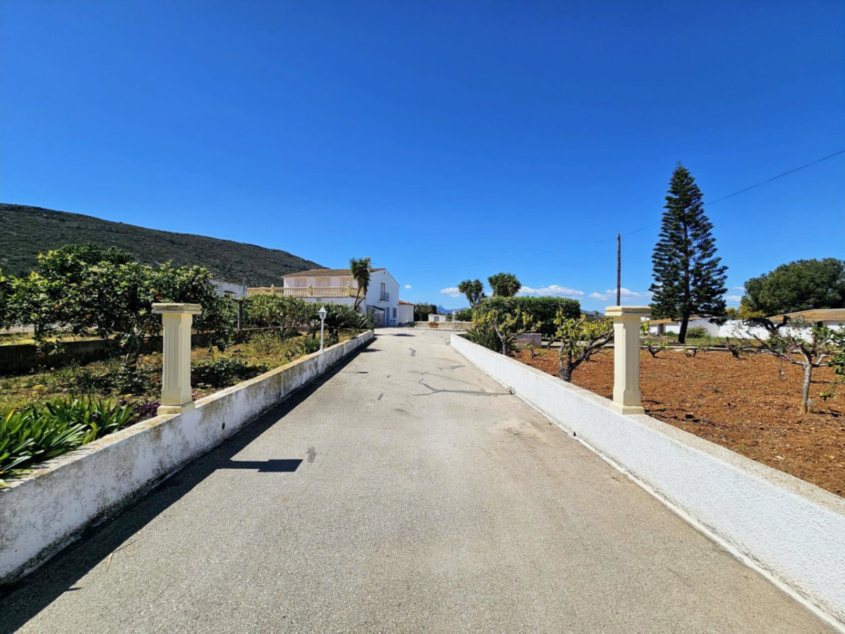 6 Bed Townhouse for sale in Denia Costa Blanca, Alicante, Spain