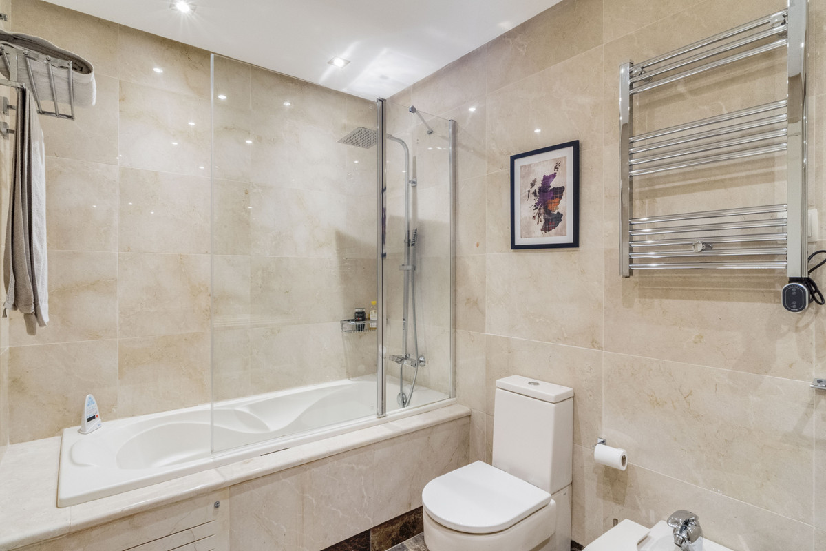 4 Bed Townhouse for sale in Estepona Costa Del Sol, Málaga, Spain
