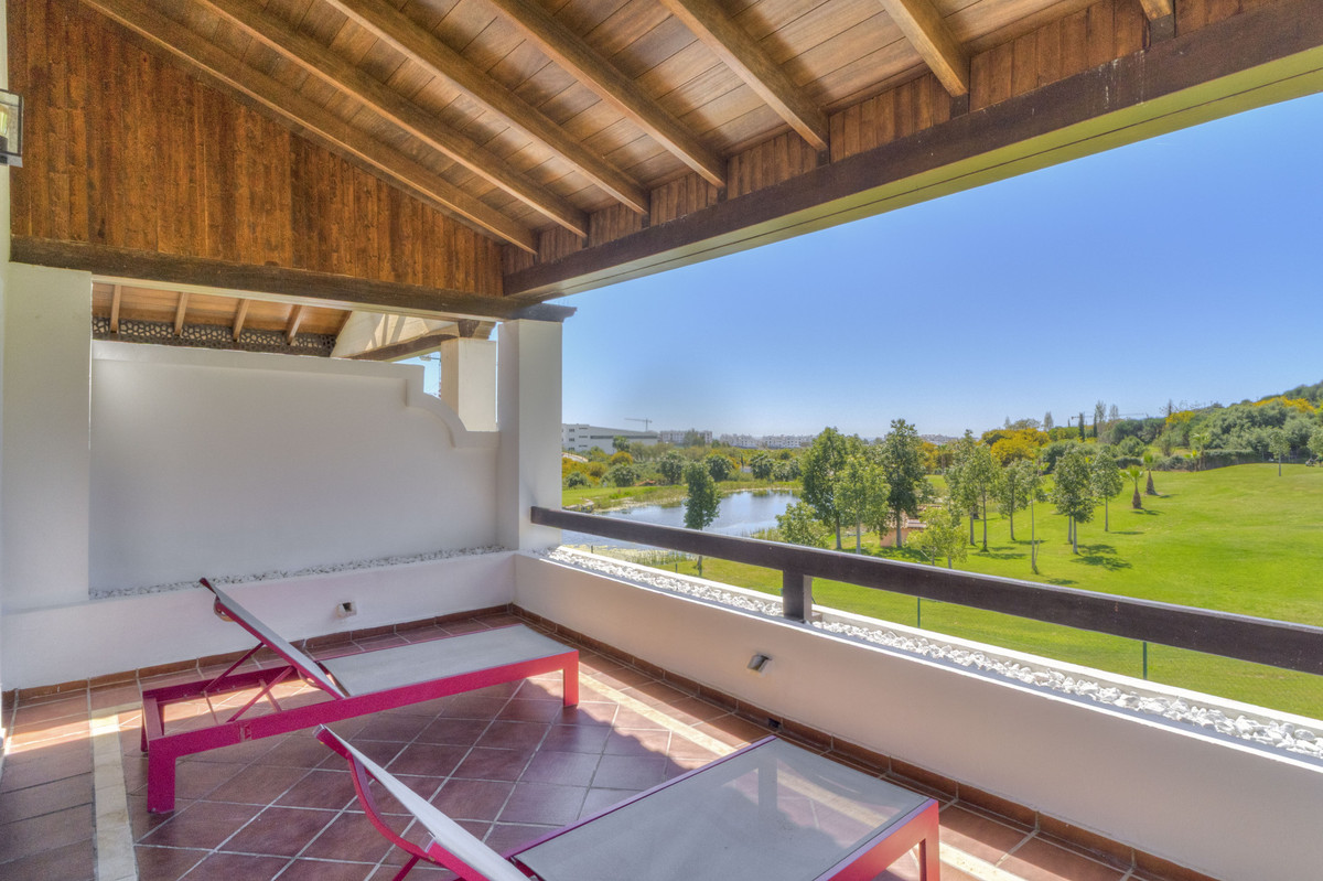 4 Bed Townhouse for sale in Estepona Costa Del Sol, Málaga, Spain