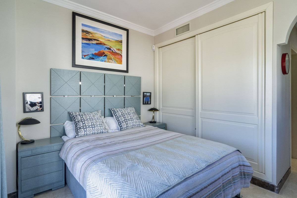4 Bed Townhouse for sale in Estepona Costa Del Sol, Málaga, Spain