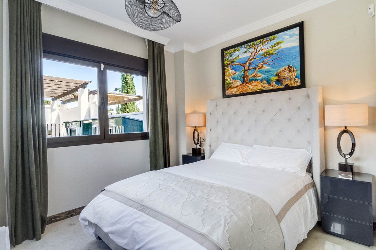 4 Bed Townhouse for sale in Estepona Costa Del Sol, Málaga, Spain