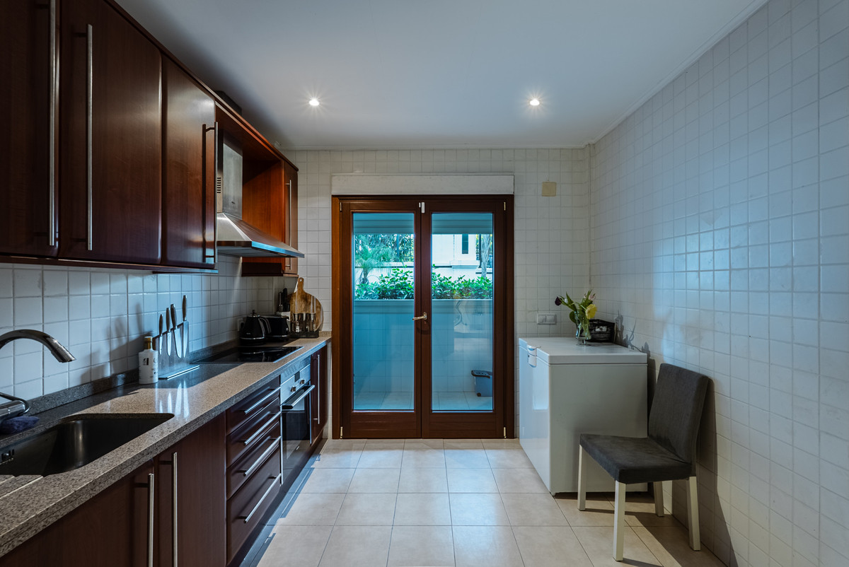 Se vende Apartamento Planta Baja de 2 dormitorios en Costa Del Sol, Málaga, España