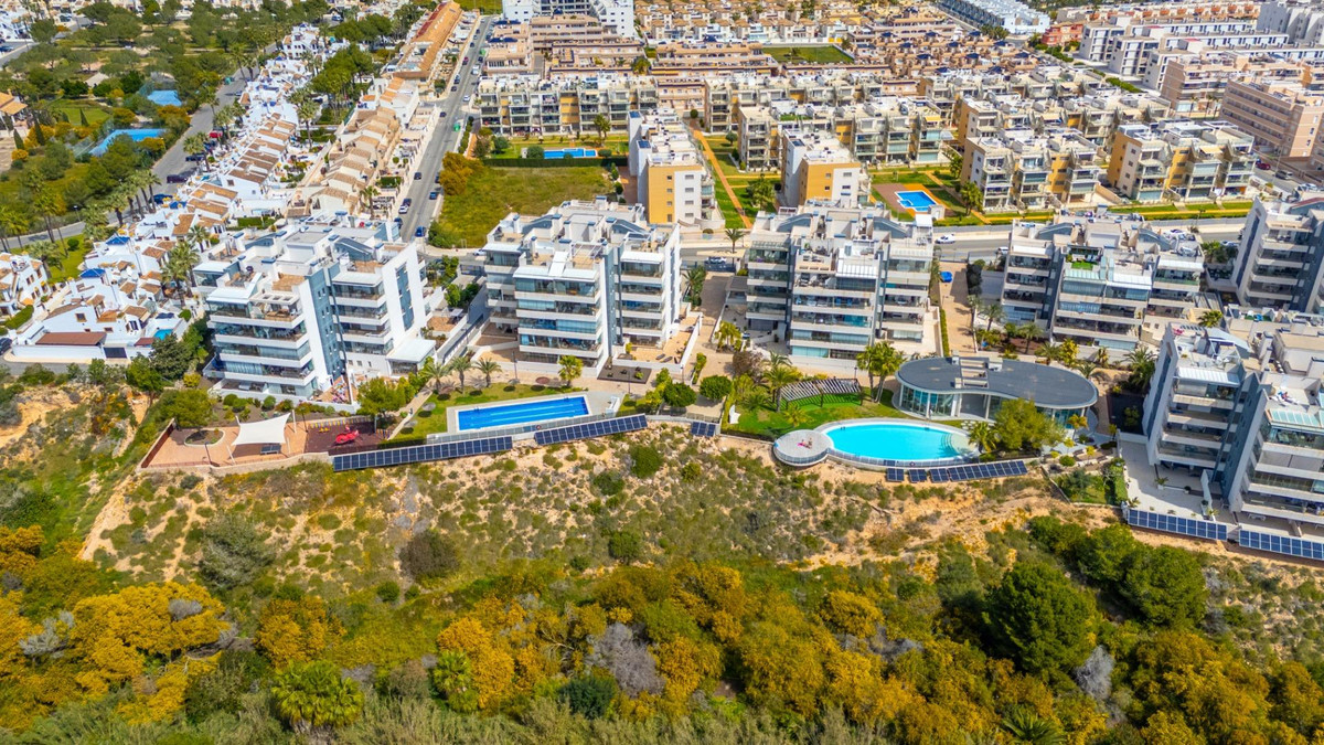 Se vende Apartamento Planta Baja de 3 dormitorios en Costa Blanca, Alicante, España